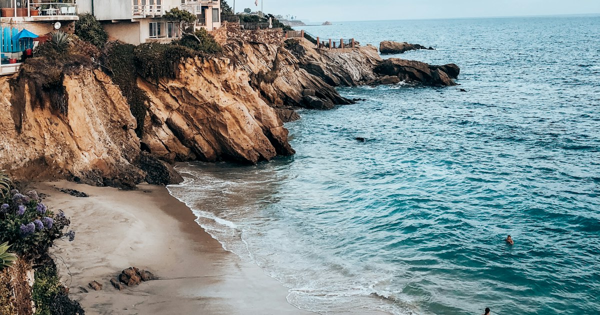Laguna Beach homes on the bluffs above the ocean